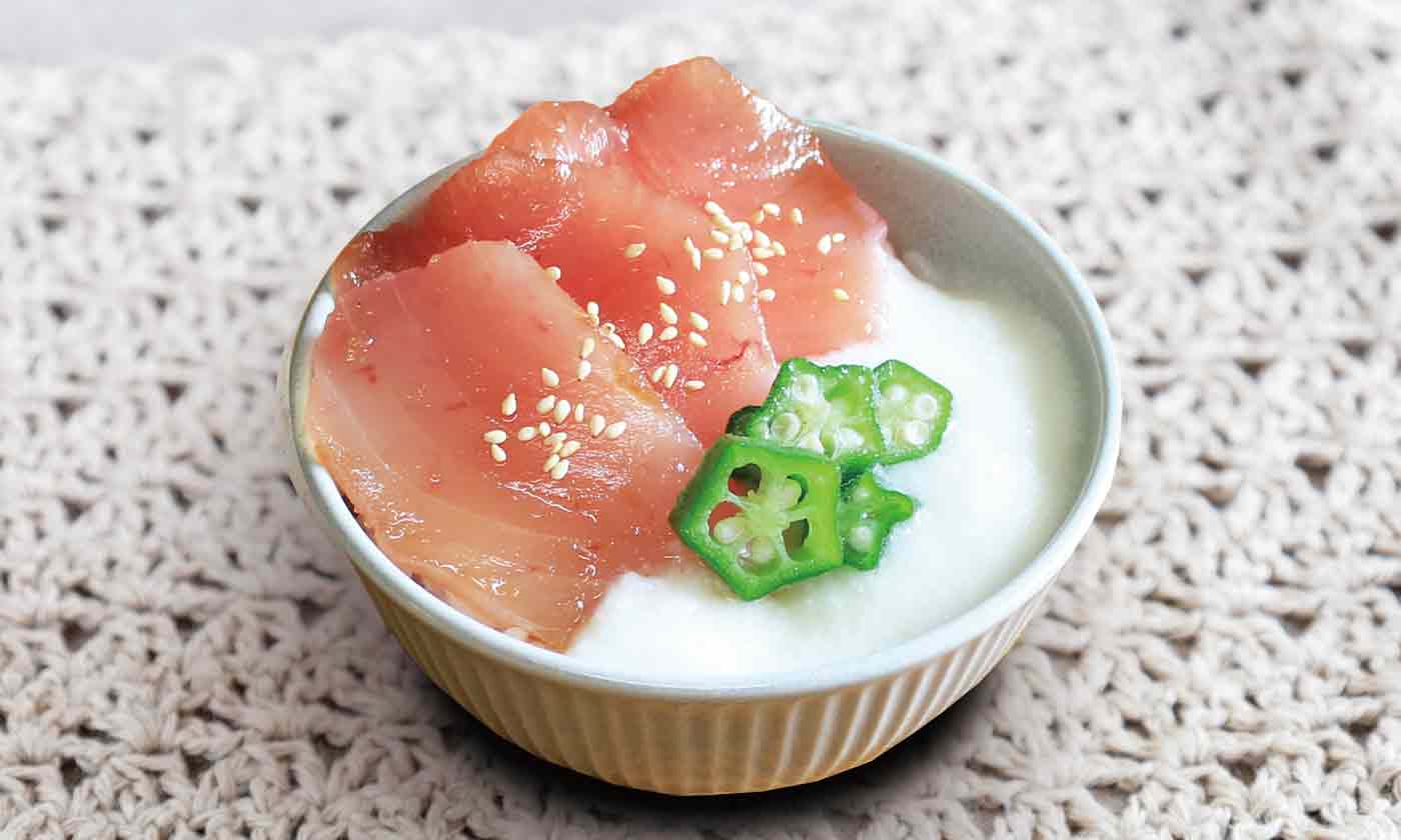 一膳づけ丼の具　とろろとまぐろ